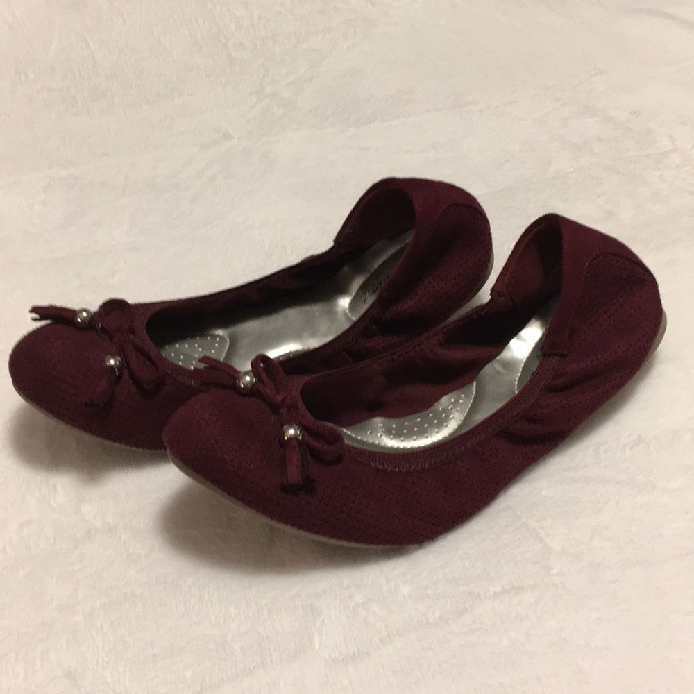 Dexflex comfort flats. Plum 8